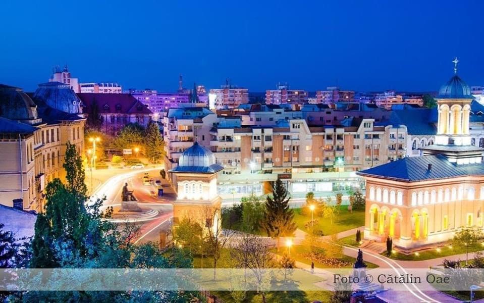 Vintage Apartament Ultracentral Craiova Luaran gambar